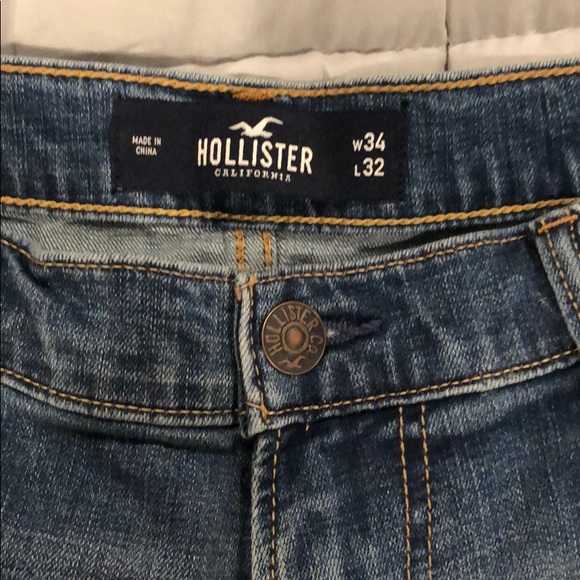 SOLD Men’s 34x32 Hollister soft stretch jeans - Picture 2 of 2